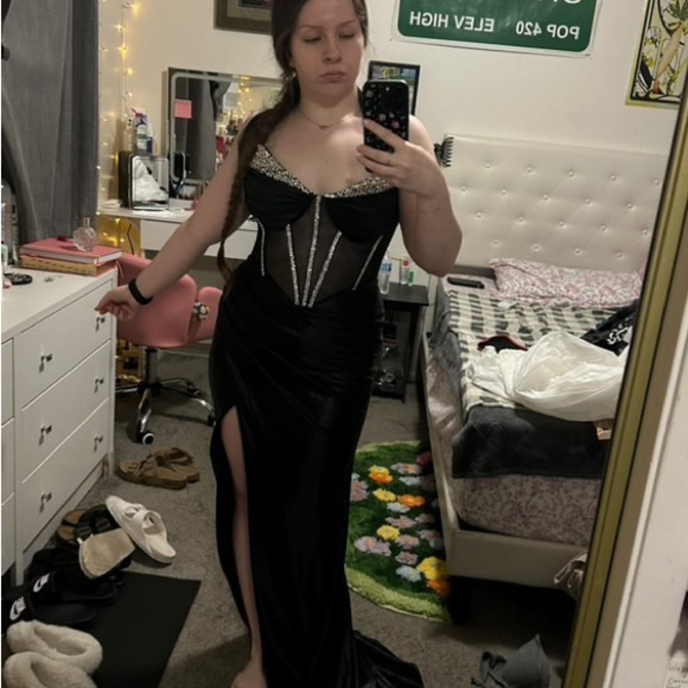 Prom dress - Picture 5 of 5